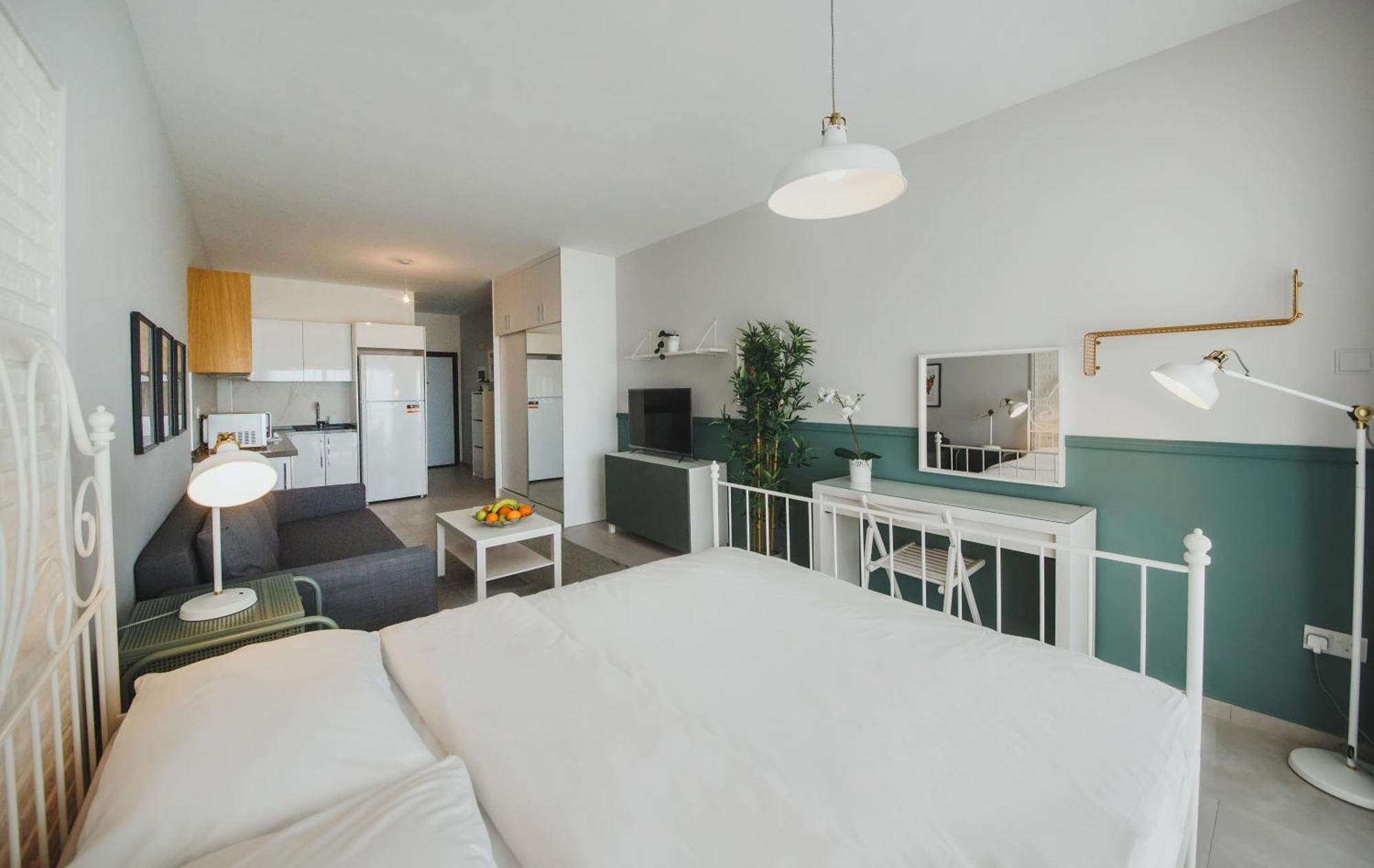 Caesar Blue Seaside Luxury Apartments Gastria Exterior foto